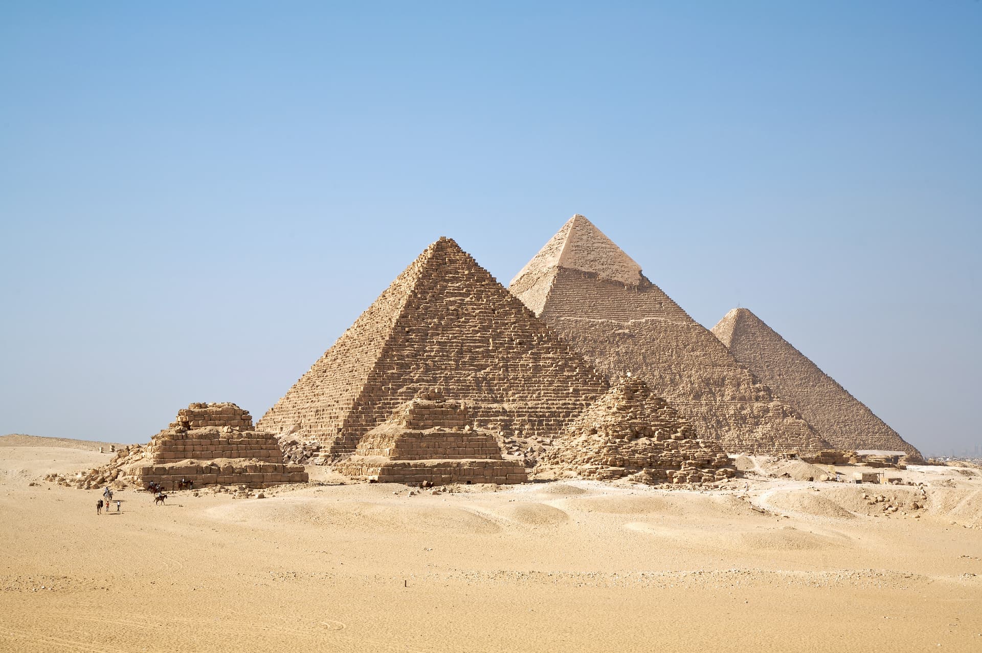 The Great Pyramid of Giza: Your Complete Guide to Visiting the Last Wonder of the Ancient World